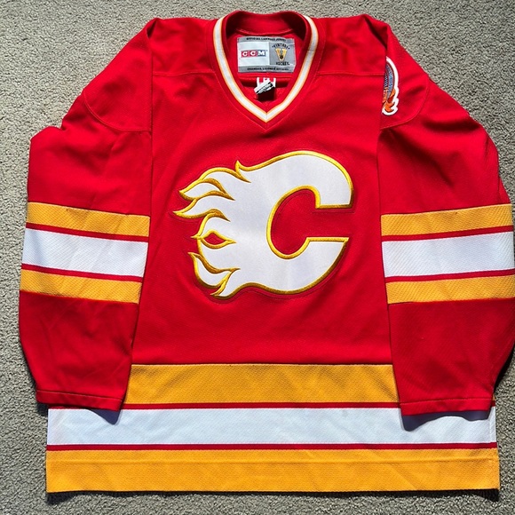 Calgary Flames CCM Jersey - Picture 1 of 5